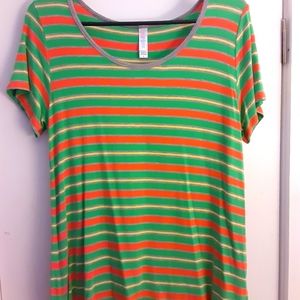 Lularoe classic tee